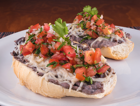 delicious-vegetarian-food-with-vegetables-tortillas-carrot-cucumbers-tomato